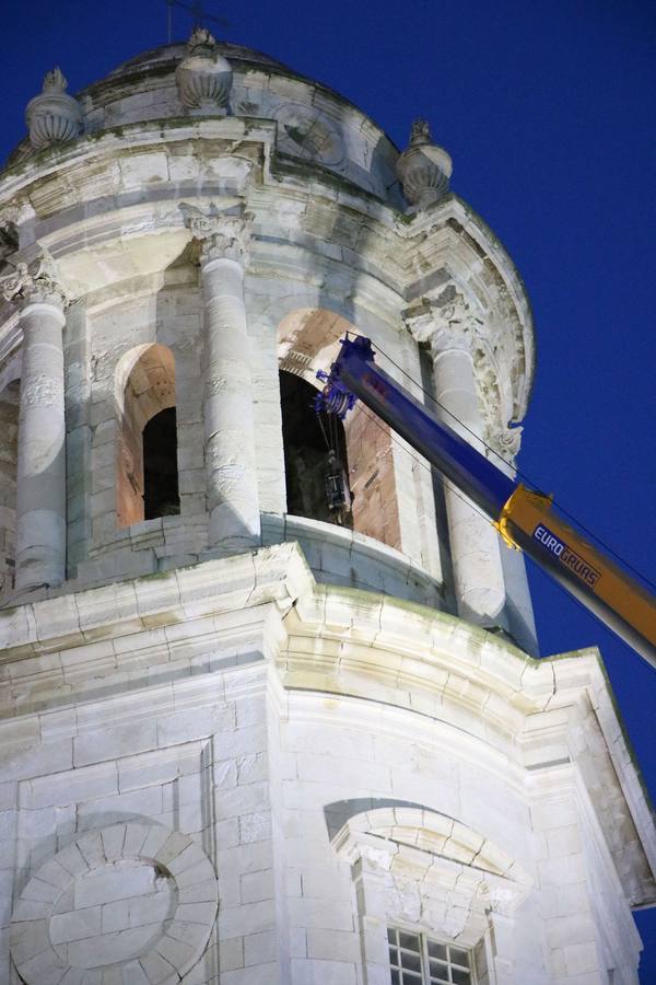 La Catedral de Cádiz recupera sus campanas